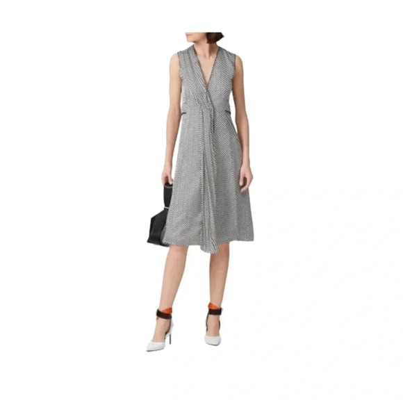 Deborah Lyons Ashley Midi Striped Dress v-neck Sleeveless Black White 6 RTR - Picture 1 of 15